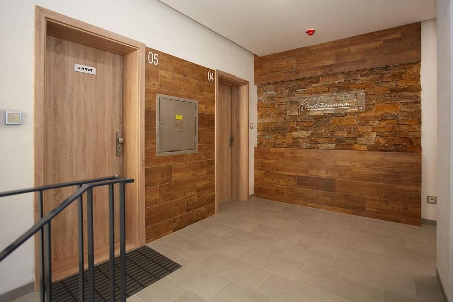 Apartment Rezidence - Javor & Wellness เชเลซนารูดา ภายนอก รูปภาพ