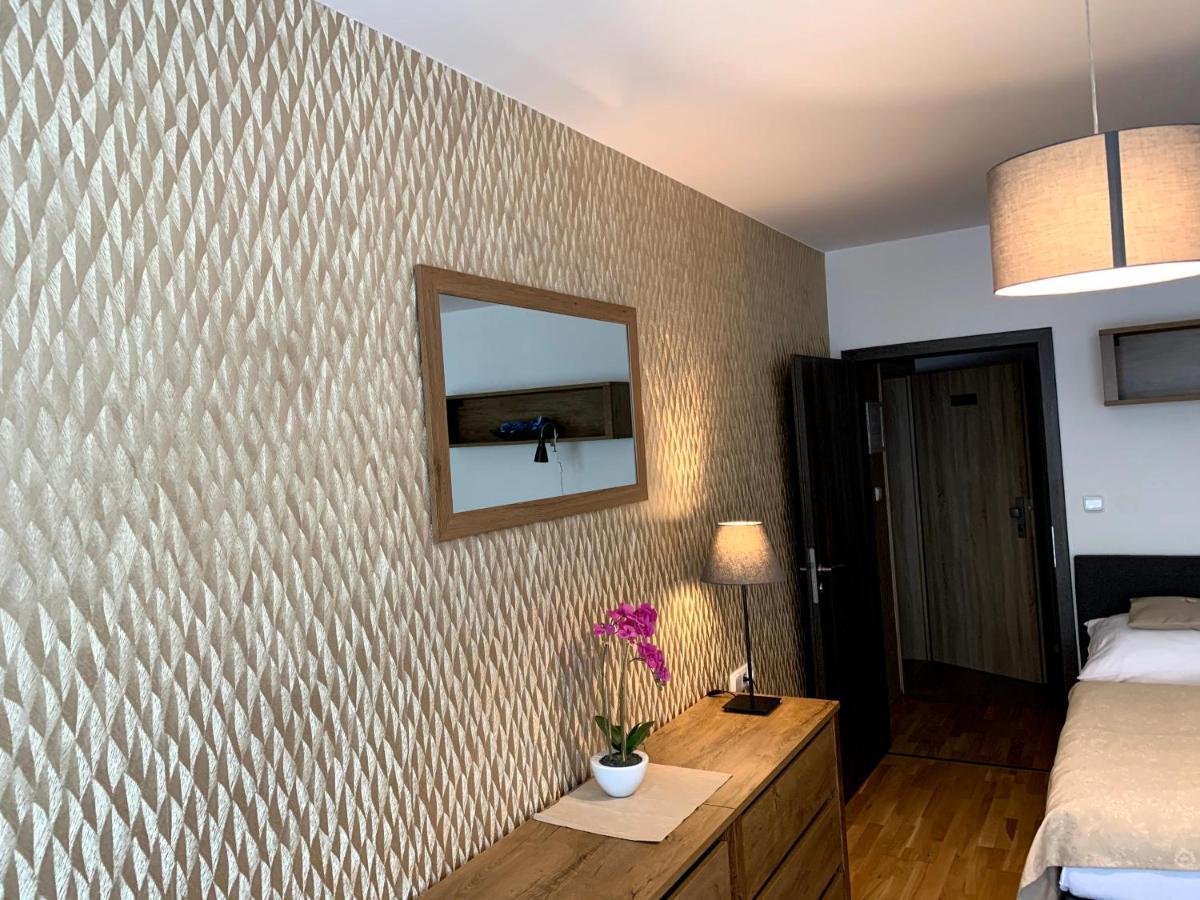 Apartment Rezidence - Javor & Wellness เชเลซนารูดา ภายนอก รูปภาพ