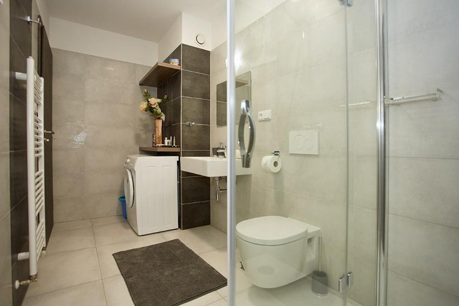 Apartment Rezidence - Javor & Wellness เชเลซนารูดา ภายนอก รูปภาพ